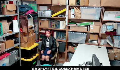 Gorgeous Asian milf drilled hard in a steamy threesome