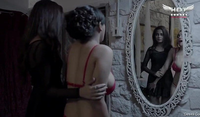 Gorgeous Indian lesbian Julia Ann fingering her horny girlfriend