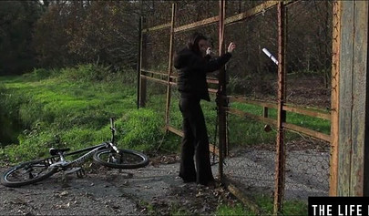 Sultry country rubbing her cock hungry pussy by the fireplace