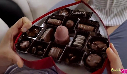 Teen babe Elsa Jean gets chocolate candies and dick for St Valentines