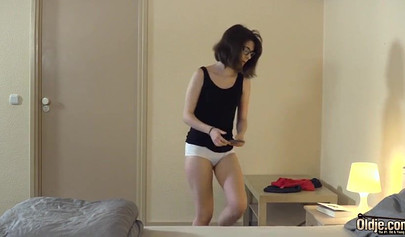 Teen with glasses gets screwed doggystyle by a tattooed grandpa