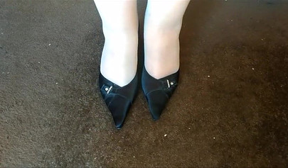 Wife puts on sexy pantyhose before ripping them off