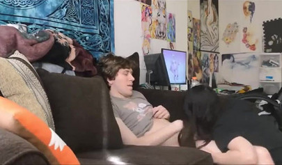 Dark haired nymphomaniac has intense sofa sex with her boyfriend