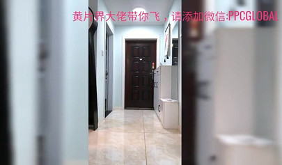 Lovely Asian babe blows off a random dude in the hallway of hotel