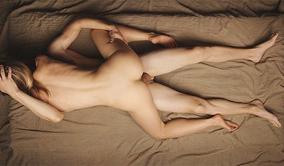 Nude beauty gets her muff jizzed during steamy sex action