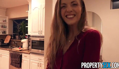 Real estate agent in stockings Karla Kush gets her hairy cunt dicked hard