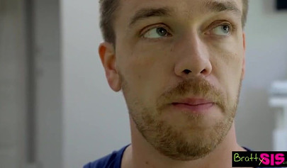 Teen Jessie Saint gets her leggings ripped and pussy dicked by a strepbro