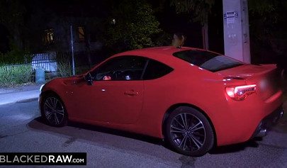 Wild teen Jia Lissa gets demolished by a big black bull