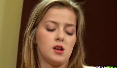 Dirty photographer cums hard in sexy teen Abigaile Johnson's pussy