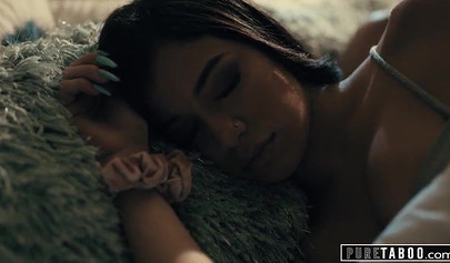 Busty teenage sinner Savannah Sixx gets her cunt drilled hard