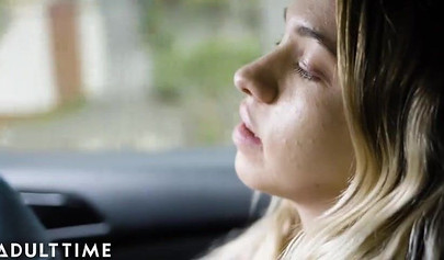 Dirty teenage lesbians Gia Derza & Khloe Kapri fuck late night