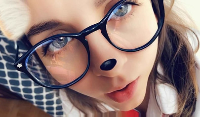 Geeky teen gets her tight pussy rubbed and dicked