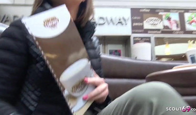 Hot German teen Vinna Reed strips and has sex at the casting