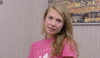 Teen seeks defloration from the dirty old man