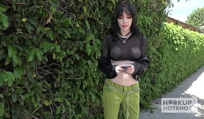 Nasty Leda Bear picks up new daddy in the street