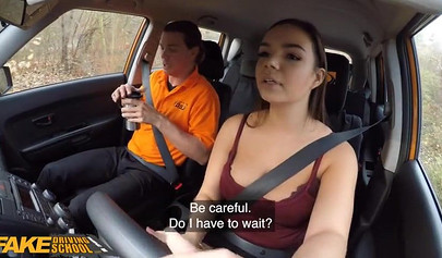 Curvy Sofia Lee bangs the driving instructor to pass exam