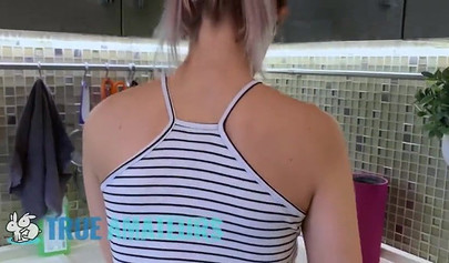 Amateur blonde sucking dick and getting jizz on her boobs