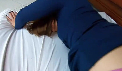 Brunette teen in sports clothing fucking her boyfriend in public