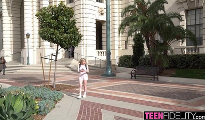 Slutty blonde Melody Marks got deep creampie after riding big cock