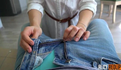 Stunning amateur blonde giving a sloppy blowjob gets cumshot