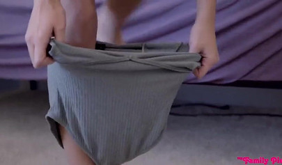 Step fantasy threesome with Avi Love and Isabella Nice