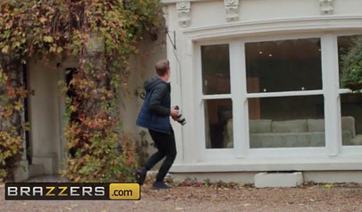 Stranger Danny D gets lucky with famous pornstar Anna Bailey