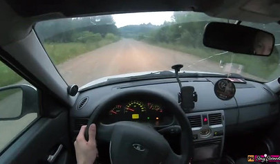 Teen hitchhiker offers her pussy for a car ride