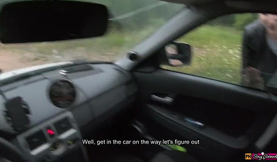 Teen hitchhiker offers her pussy for a car ride