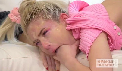 Petite teen Jessie Saint in a nasty rough bang