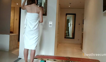 Horny amateur couple pussy licking and creampied in a hotel