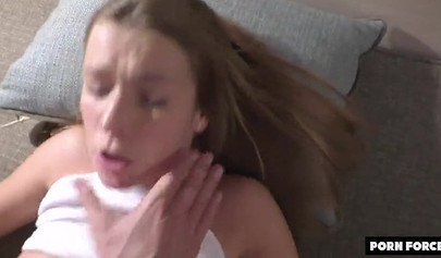 Sexy amateur Alexis Crystal gets a deep creampie after rough sex