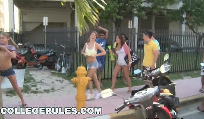 Beautiful redhead Latina Jessicy Lynn fucked after stripping in public