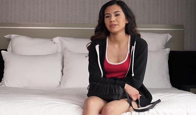 Petite amateur brunette got a big cumshot on her shaved pussy