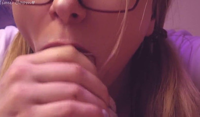 Beautiful amateur blonde giving sloppy blowjobs gets an oral creampie