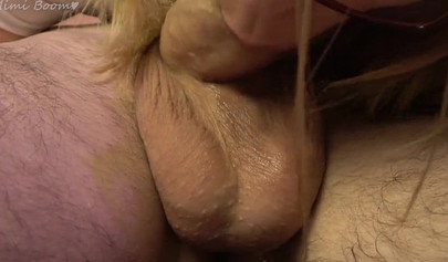 Beautiful amateur blonde giving sloppy blowjobs gets an oral creampie