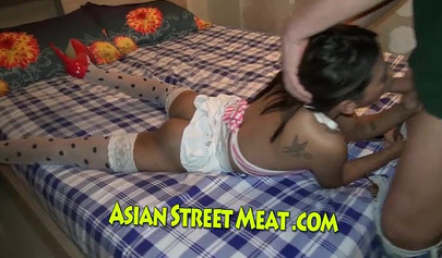 Slutty amateur Asian teen got pounded rough in a hotel