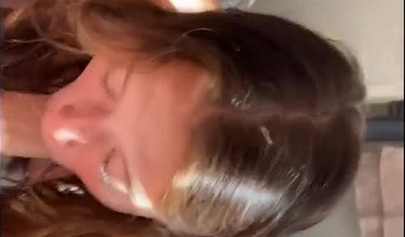 Sexy girl likes it deep down her throat