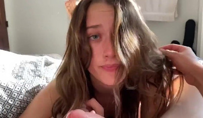 Sexy girl likes it deep down her throat