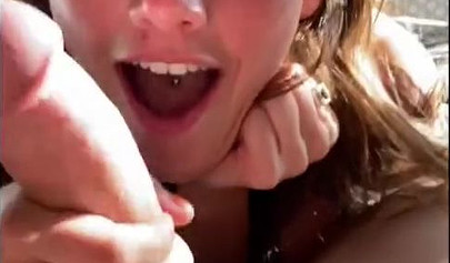 Sexy girl likes it deep down her throat