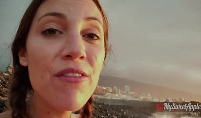 Hot fat ass Latina gives a blowjob in public