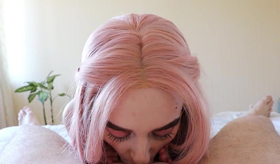 Virgin schoolgirl blows a cock for the first time