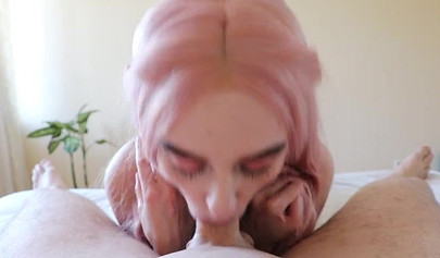 Virgin schoolgirl blows a cock for the first time