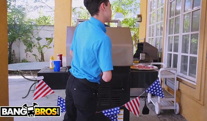 Gorgeous busty stepmom Monique Alexander hardcore pounded at a cookout