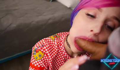 Tiny pink haired teen Mykinkydope cumshot after hardcore fucking