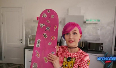 Tiny pink haired teen Mykinkydope cumshot after hardcore fucking