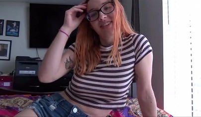 Nerdy stepsister with big tits giving a stunning blowjob