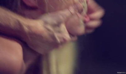 Blonde knockout Britney Young eaten out and drilled missionary style