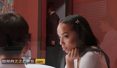 Jordi El Nino Polla, Alexis Tae and Ebony Mystique kinky threesome