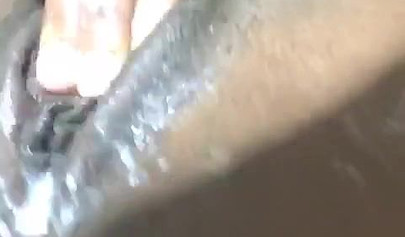 Creamy fingering orgasm for the black slut Badgurldnay