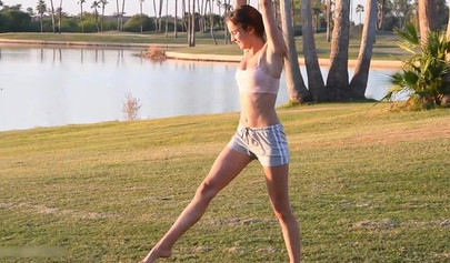 Slender teen in high heels performs a stunning solo show